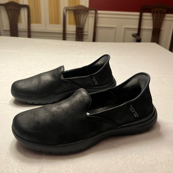 Skechers Women's Black Slip-On Flats - Picture 5 of 8